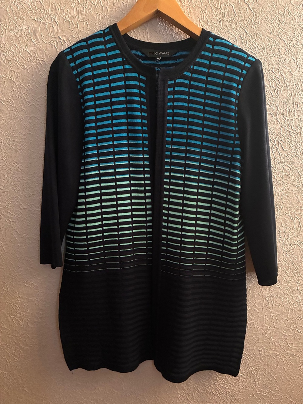 Ming Wang Ombre Blue Sweater Size M